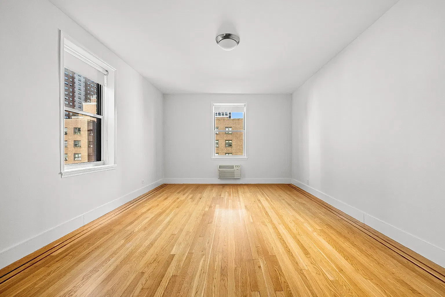 364 West 18th Street — Photo 2