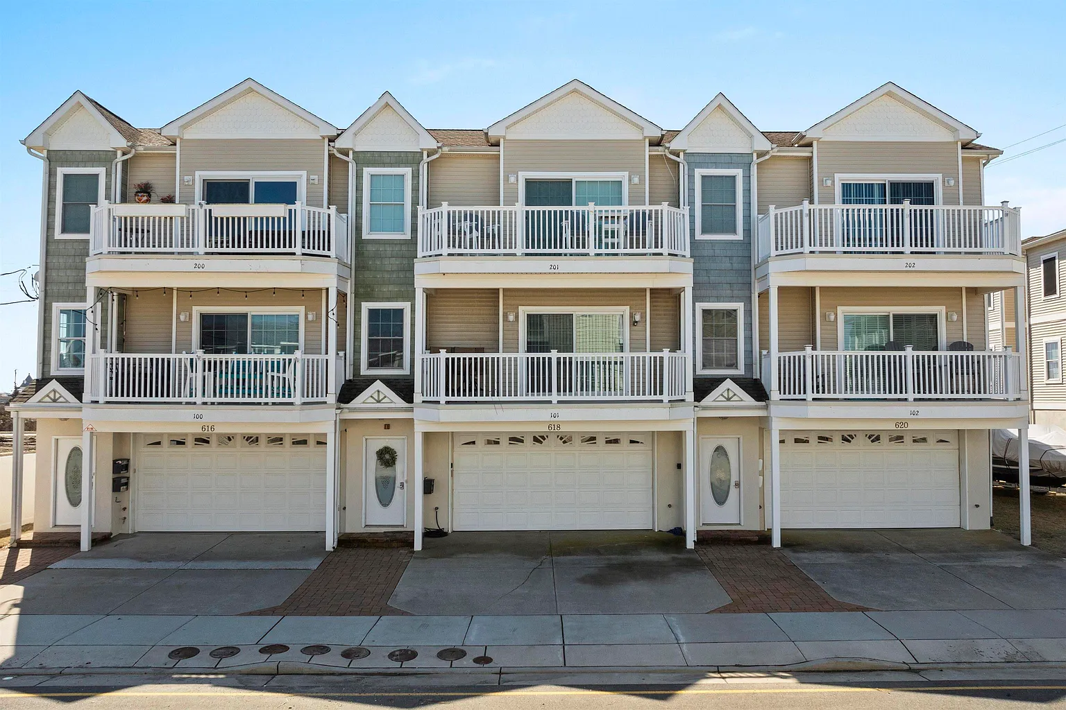 618 W Burk Ave #101 photo 1