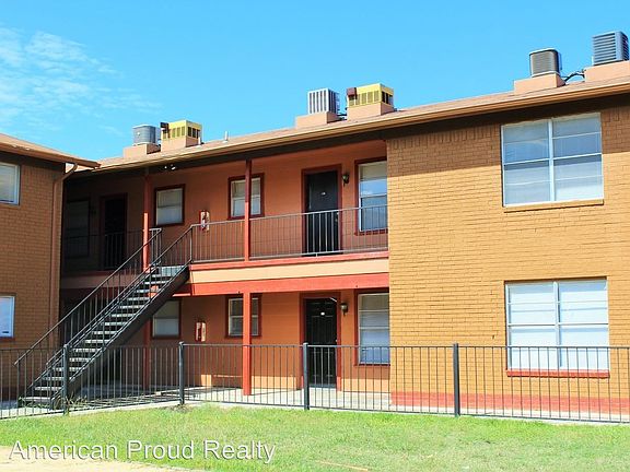 3rd image of 1403 N 2nd St APT 205