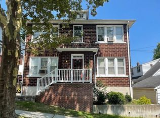 809 Delalla Ter, Ridgefield, NJ 07657