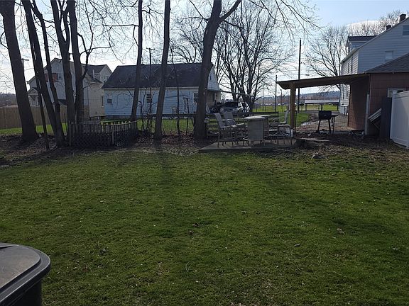 2nd image of 65 N Harrison St APT 2