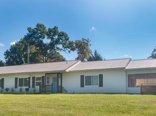 3608 Essary Dr, Knoxville, TN 37918