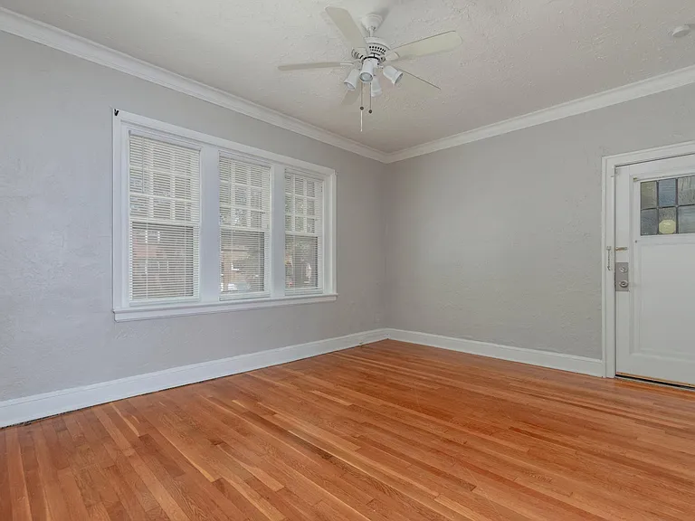 7234 Amherst Ave #1W — Photo 17
