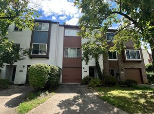 9964 Lake Landing Rd, Montgomery Village, MD 20886