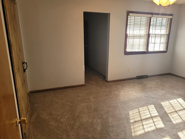 3416 S Newton Ave — Photo 11