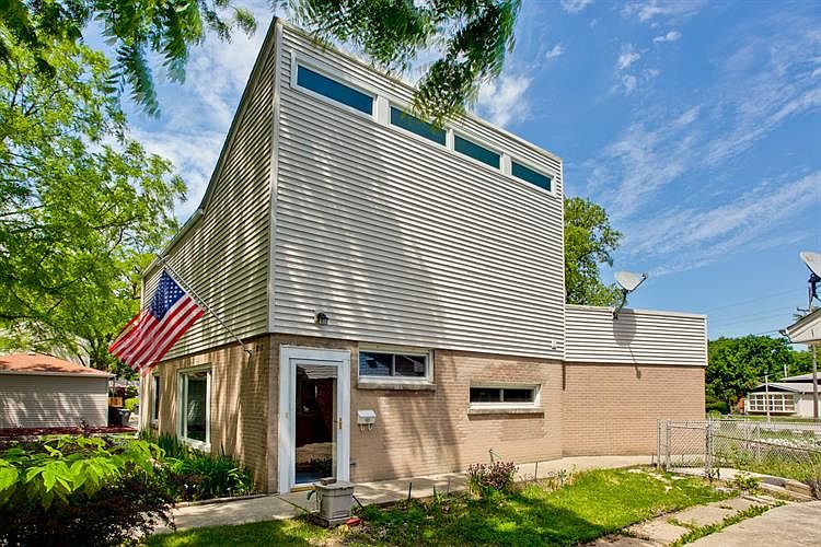 1st image of 8543 Hamlin Ave