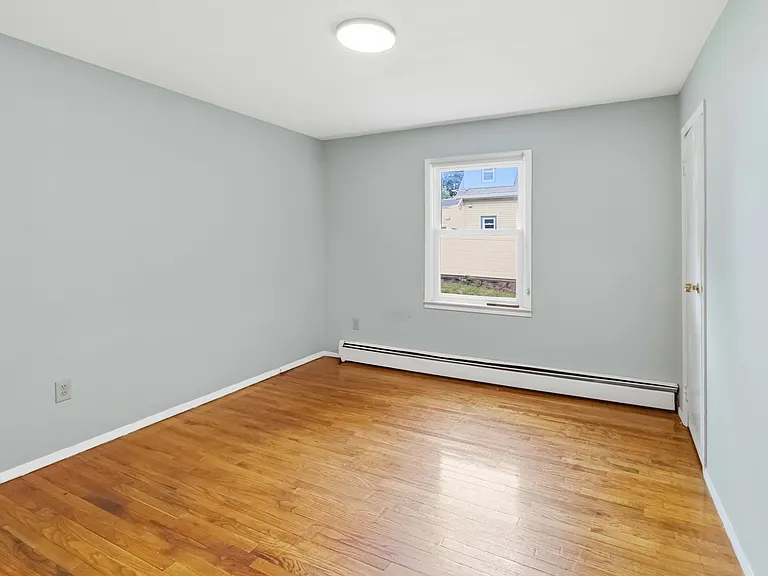 1120 Saint Louis Ave #2 — Photo 7