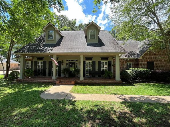 5074 Laura Ln