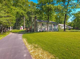 2 Somerset Pl, Topsham, ME 04086