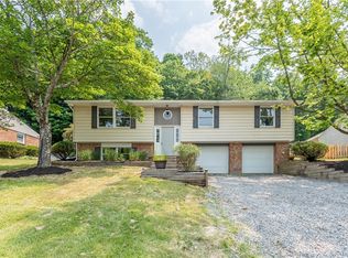 8798 Sloop Rd, Pittsburgh, PA 15237