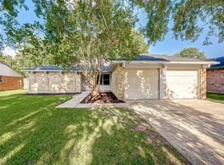 3915 Willmont Rd, La Porte, TX 77571