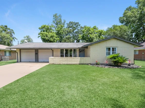 1201 Terrace Drive, Alvin, TX 77511