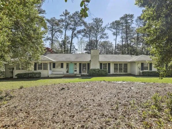 2841 Ridgewood Rd NW, Atlanta, GA 30327