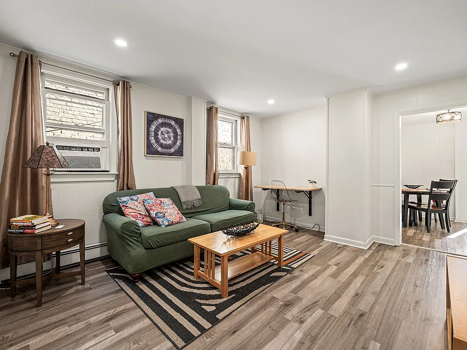 128 Adams St #1