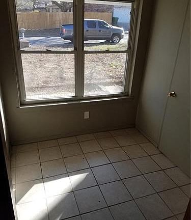 5th image of 1106 S 28th St