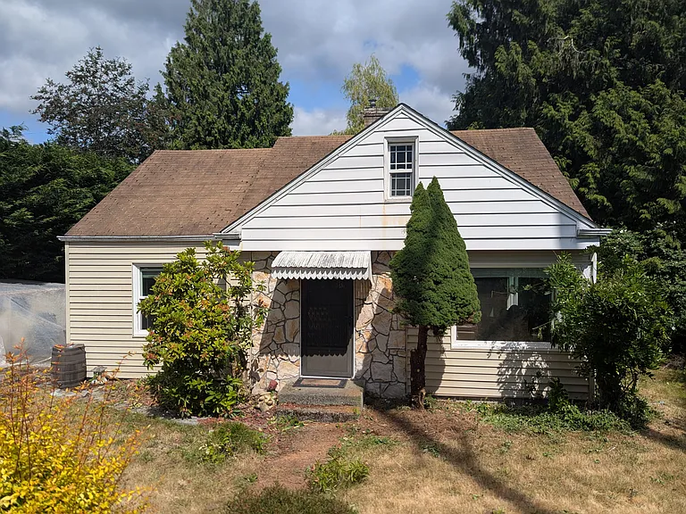 15530 8th Ave NE — Photo 2