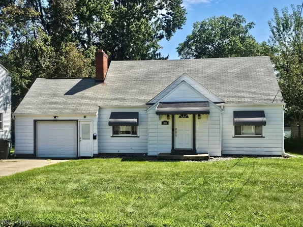 360 Belvedere Ave NE, Warren, OH 44483