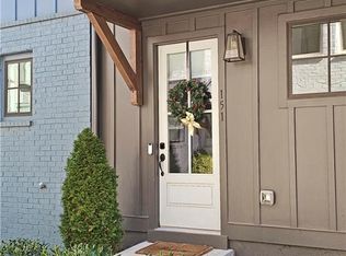 151 Chestnut Cir, Atlanta, GA 30342