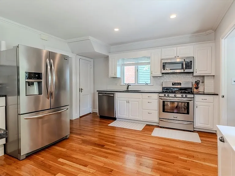 37 Sanborn Ave #SF — Photo 14