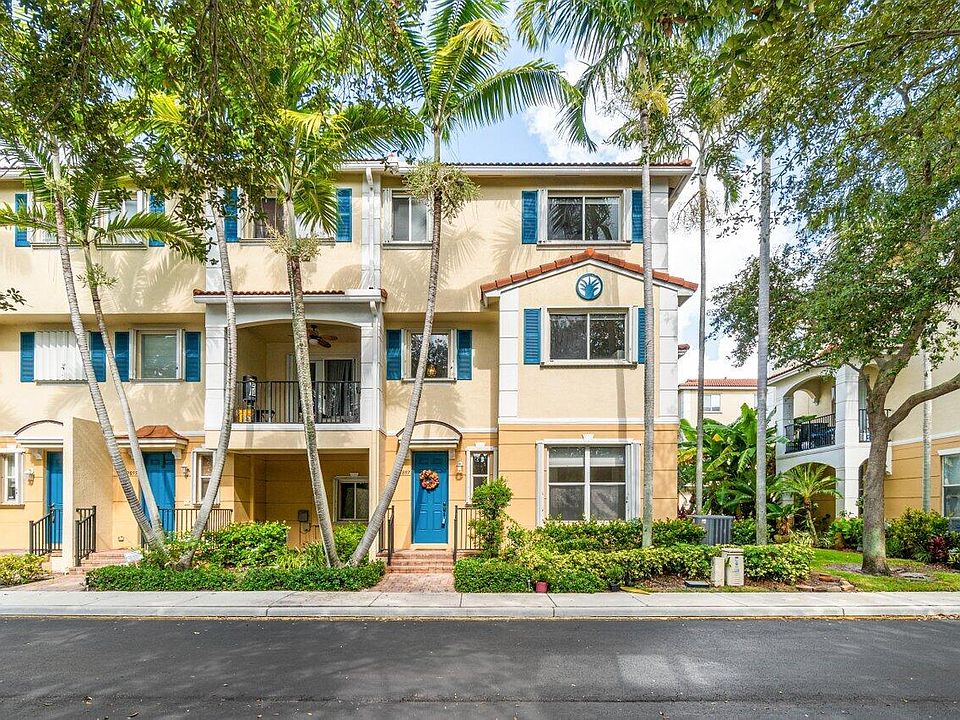 1st image of 2897 S Greenleaf Circle
