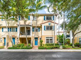 2897 S Greenleaf Cir, Boynton Beach, FL 33426