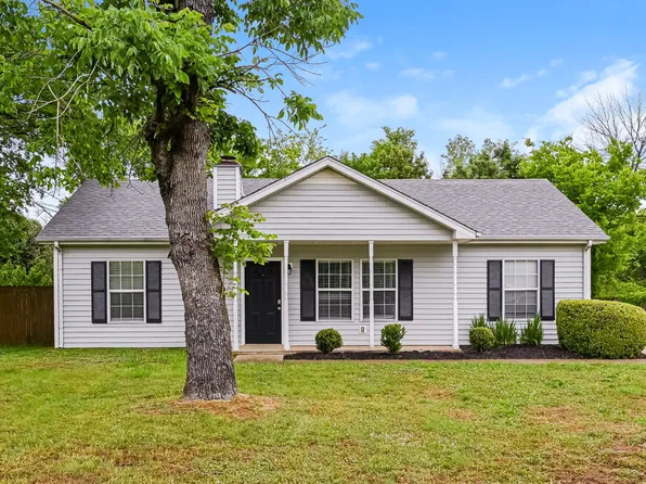 108 Riverwood Dr, La Vergne, TN 37086