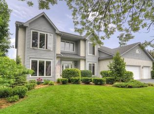 1351 Saxon Ln, Naperville, IL 60564