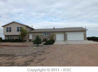 1387 N Moonbeam Dr, Pueblo West, CO 81007