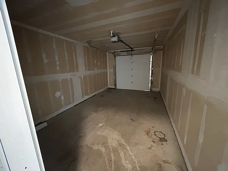 900 Avalon Ave — Photo 5