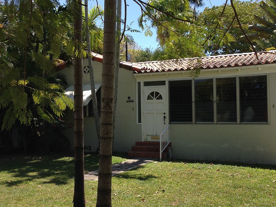 1st image of 2930 Lucaya St
