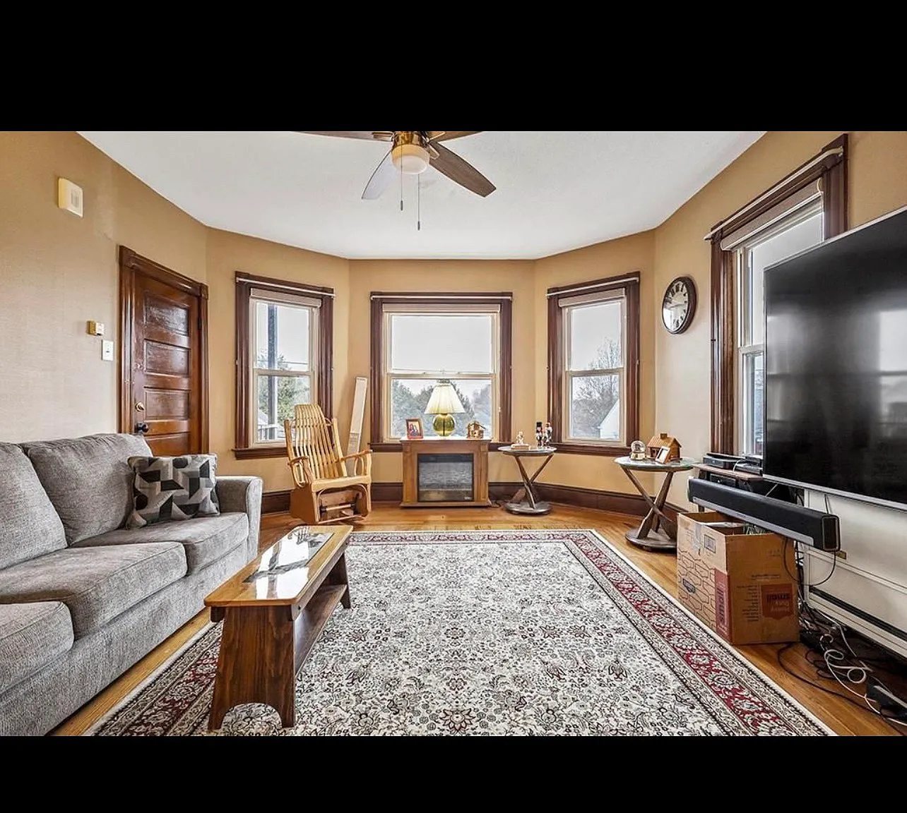 2 bed, 2000 sqft, $1,900 — Photo 3