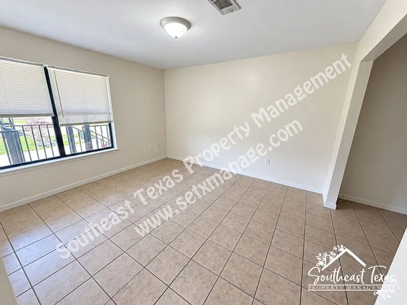 2 bed, 1.0 bath, 850 sqft, $1,025 — Photo 3