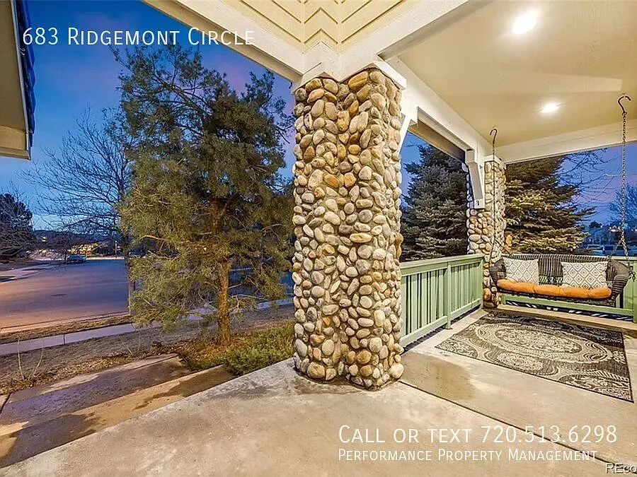 Spacious 6-Bedroom Home with Finished Basement in Highlands Ranch! — Photo 4