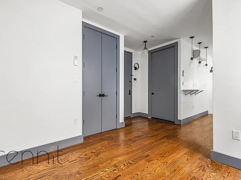 1014 Carroll St #102 — Photo 2