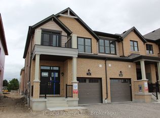 34 Marlborough St NW, Whitby, ON L1R 0R1