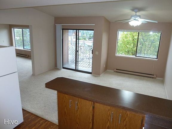4th image of 7000 Roosevelt Way NE APT 401
