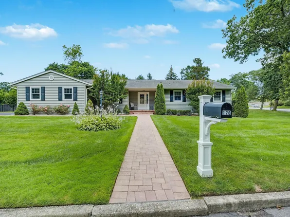 126 Gail Court, East Northport, NY 11731