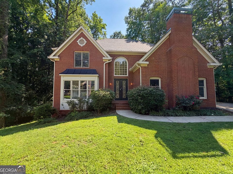 1st image of 644 Laurel Wood Dr SW
