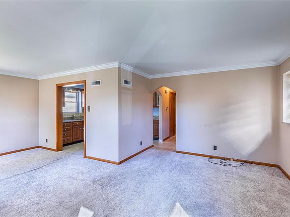 5th image of 5723 Oleatha Ave