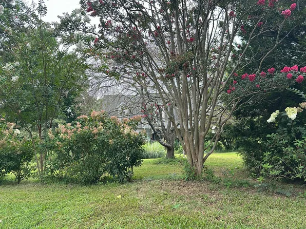 301 Ridge Point Dr, Dahlonega, GA 30533