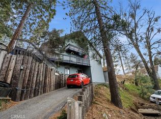 724 Arosa Dr, Crestline, CA 92325