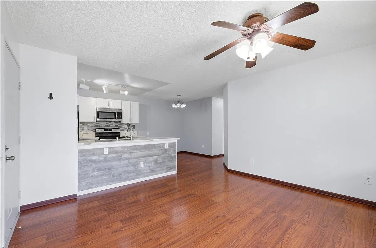91-1209 Kaneana St — Photo 2