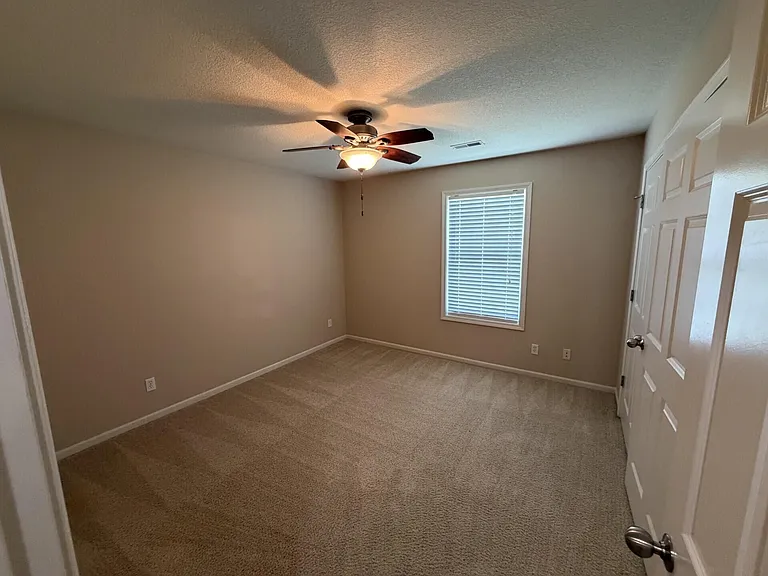 4310 Culpeper Dr — Photo 10