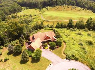 320 The Meadows Ln, Slatyfork, WV 26291