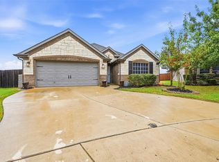 10329 Kingspoint Blvd, Fort Worth, TX 76140