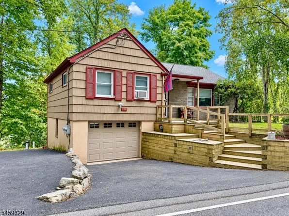 279 Prospect Point Rd, Jefferson Twp., NJ 07849