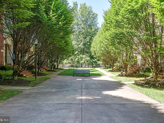 3rd image of 7166 Little Thames Dr #181
