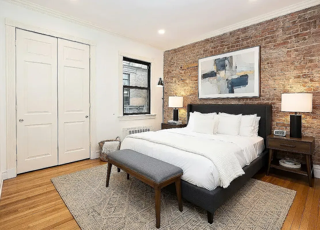 340 East 61st Street — Photo 3