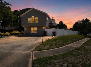 501 Thornloe Ln, Chesapeake, VA 23320