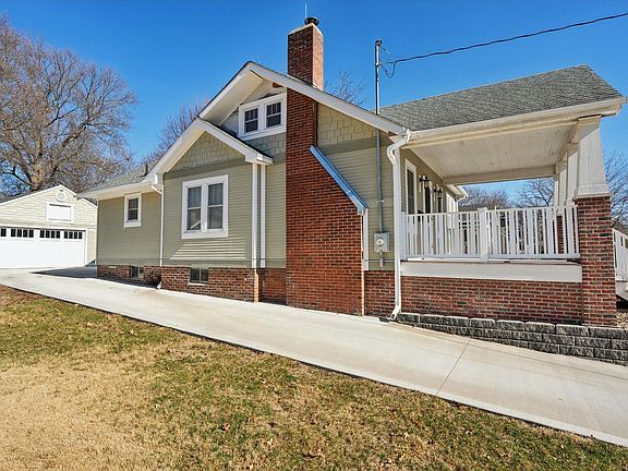 3rd image of 1683 Northwest Dr